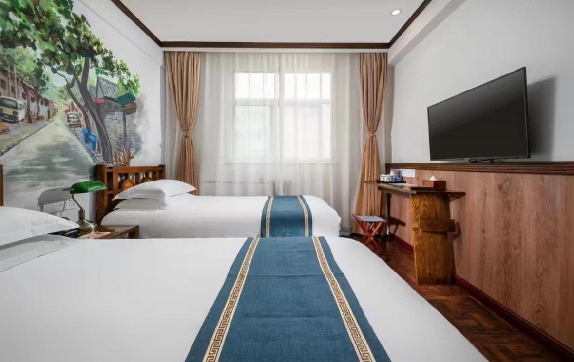 Nostalgia Hotel Beijing Guozijian Ghost Street - Near Beijing Lama Temple, Beihai Park, Jingshan Park, Drum Tower, Houhai Bar Street, Tian'Anmen Square, Located In Beijing Traditional Hutongs, 5 Minutes Away From Beixinqiao Metro Station Exterior foto