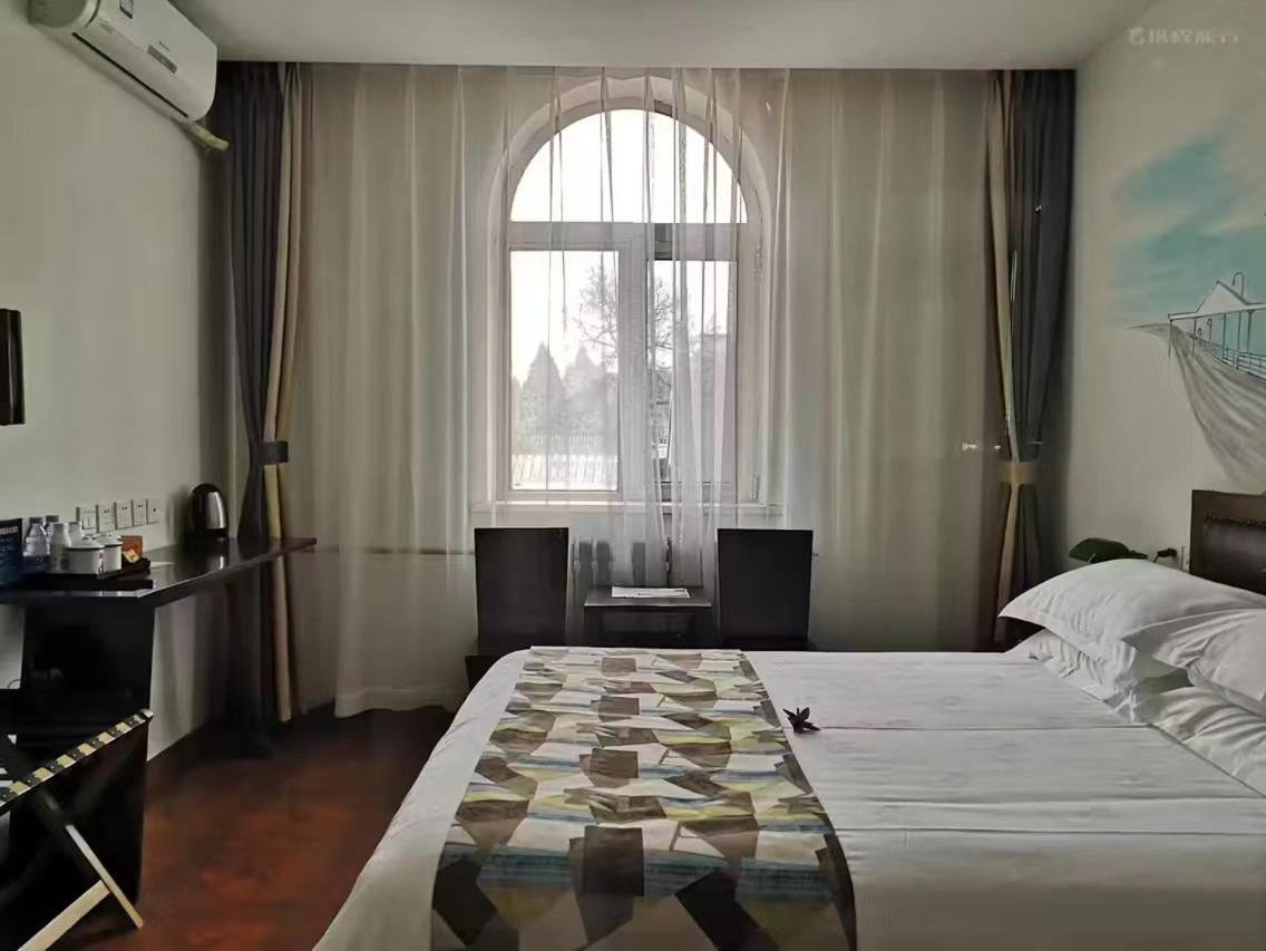 Nostalgia Hotel Beijing Guozijian Ghost Street - Near Beijing Lama Temple, Beihai Park, Jingshan Park, Drum Tower, Houhai Bar Street, Tian'Anmen Square, Located In Beijing Traditional Hutongs, 5 Minutes Away From Beixinqiao Metro Station Exterior foto